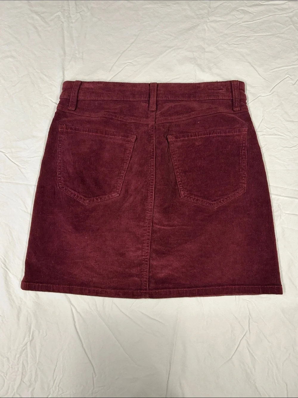 SO Corduroy Mini Skirt Burgundy Zip Front Ring Pull Sz 7 / 28W